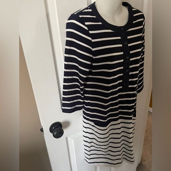 Women’s blue & white striped dress by Joe Fresh - Picture 2 of 4